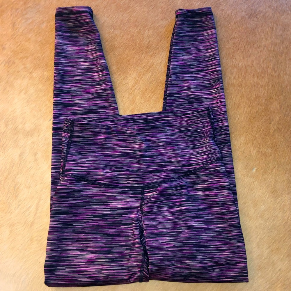 Old Navy S Go Dry leggings in purple navy & ivory